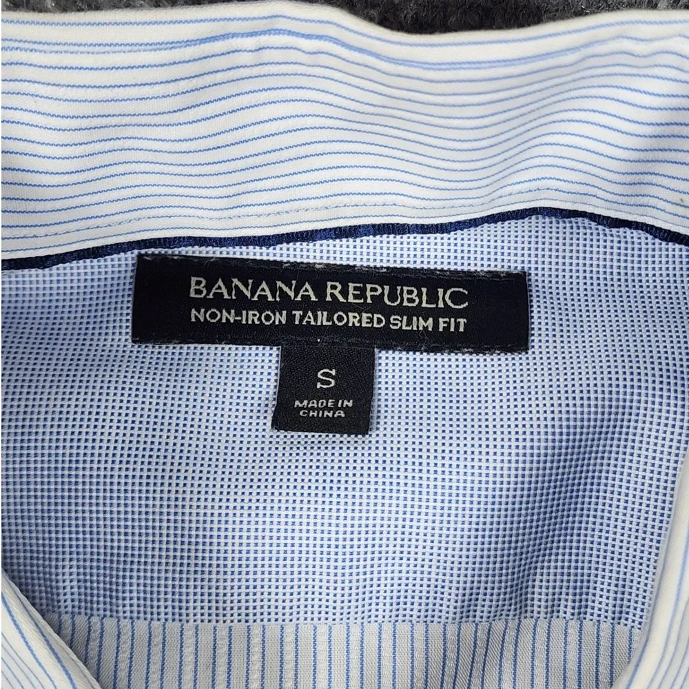 Banana Republic Mens Small Non-Iron Tailored Slim Fit Blue Pinstripe Dress Shirt